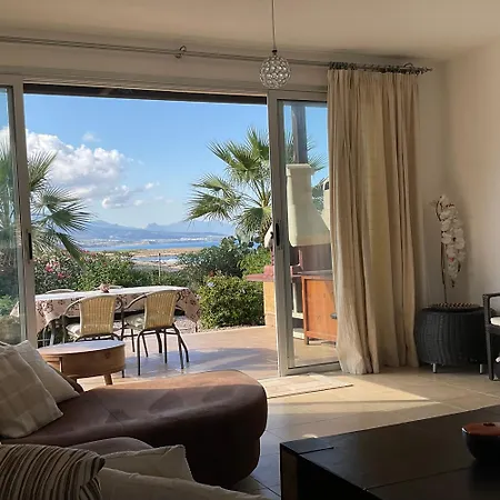 Coastal Garden In Tatlisu, North Cyprus 法马古斯塔